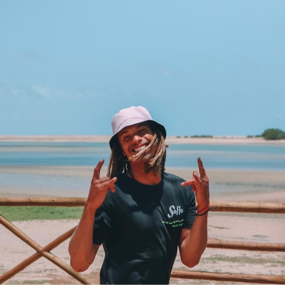 Soflo reversible bucket hat - Picture 3 of 7